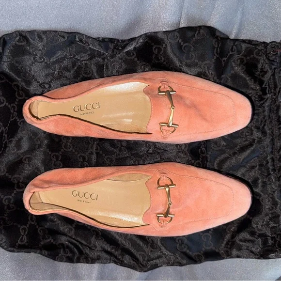VTG GUCCI Pastel Pink Gold Tone Horsebit Suede Soft Loafers 37 7